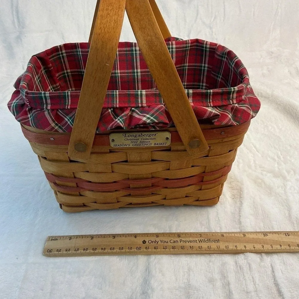1992 Longaberger Season's Greetings Basket Christmas Plaid Liner Holiday Decor